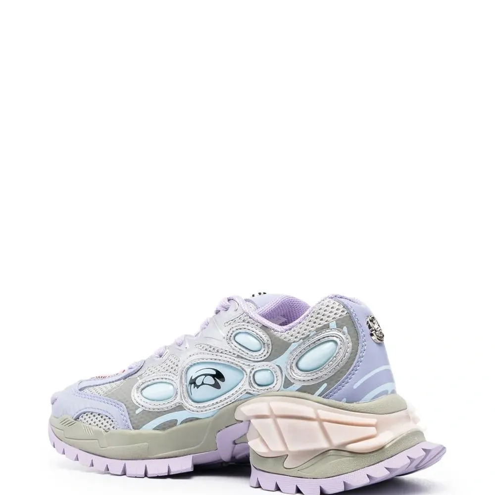 Кроссовки со вставками