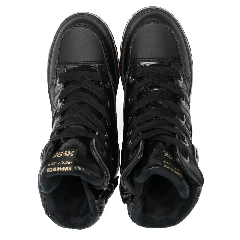 Ботинки на шнуровке