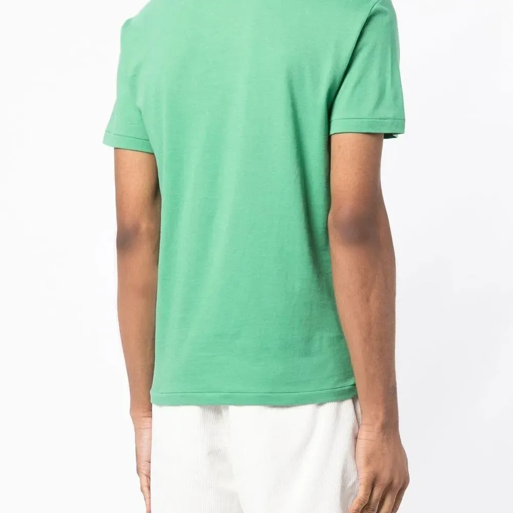 Футболка с вышитым логотипом