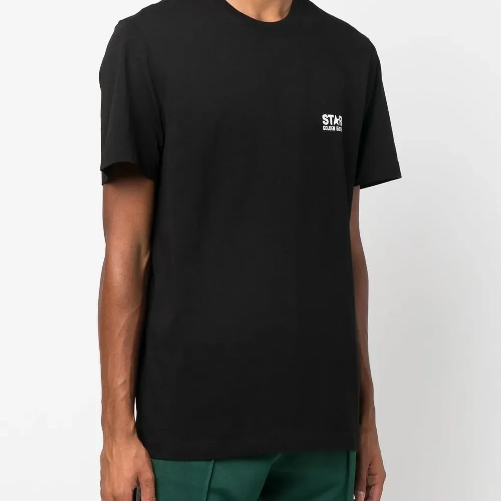 Футболка с короткими рукавами