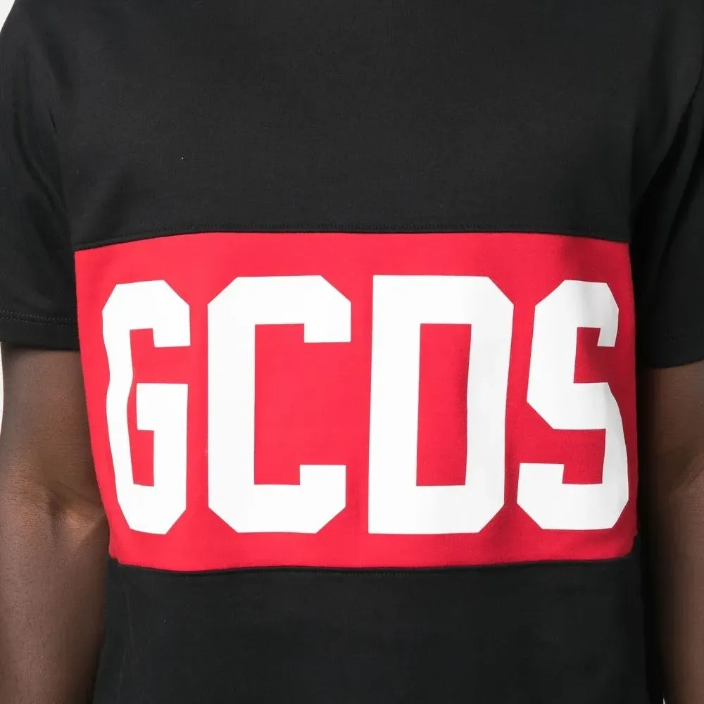 Футболка с логотипом