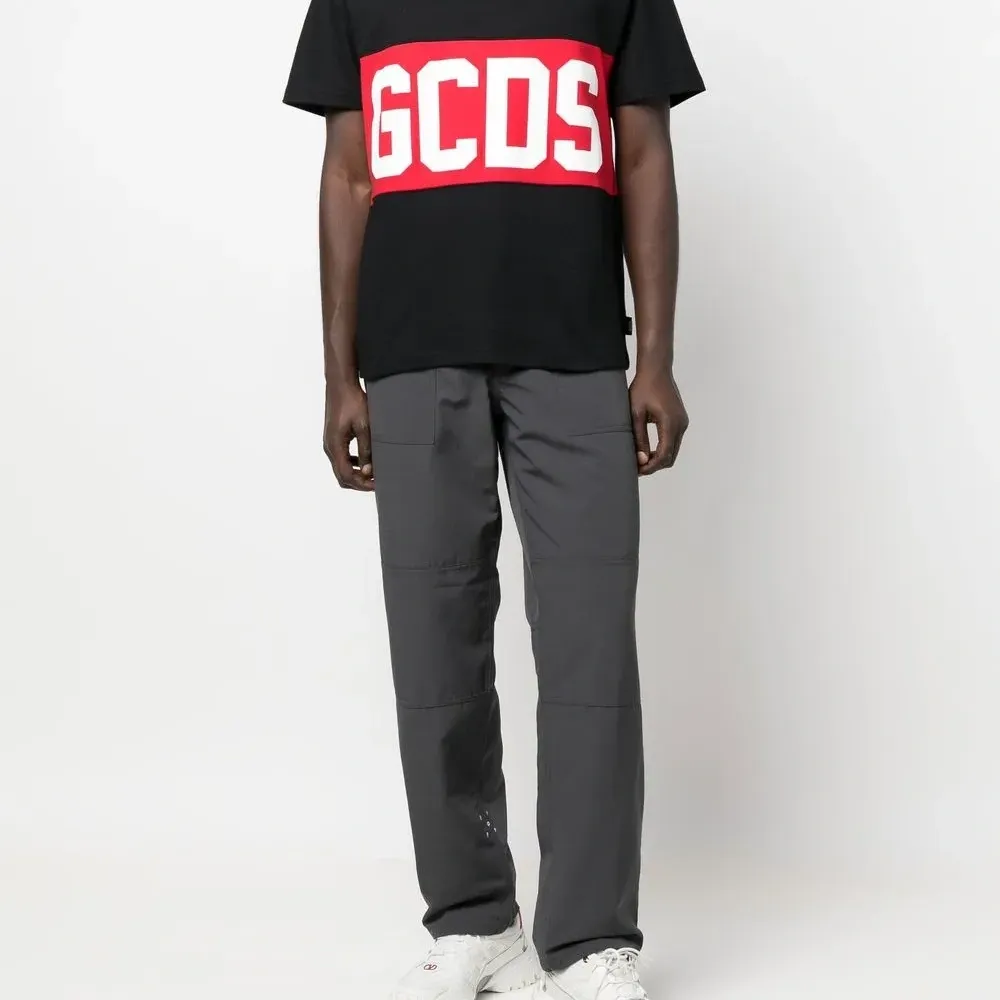 Футболка с логотипом