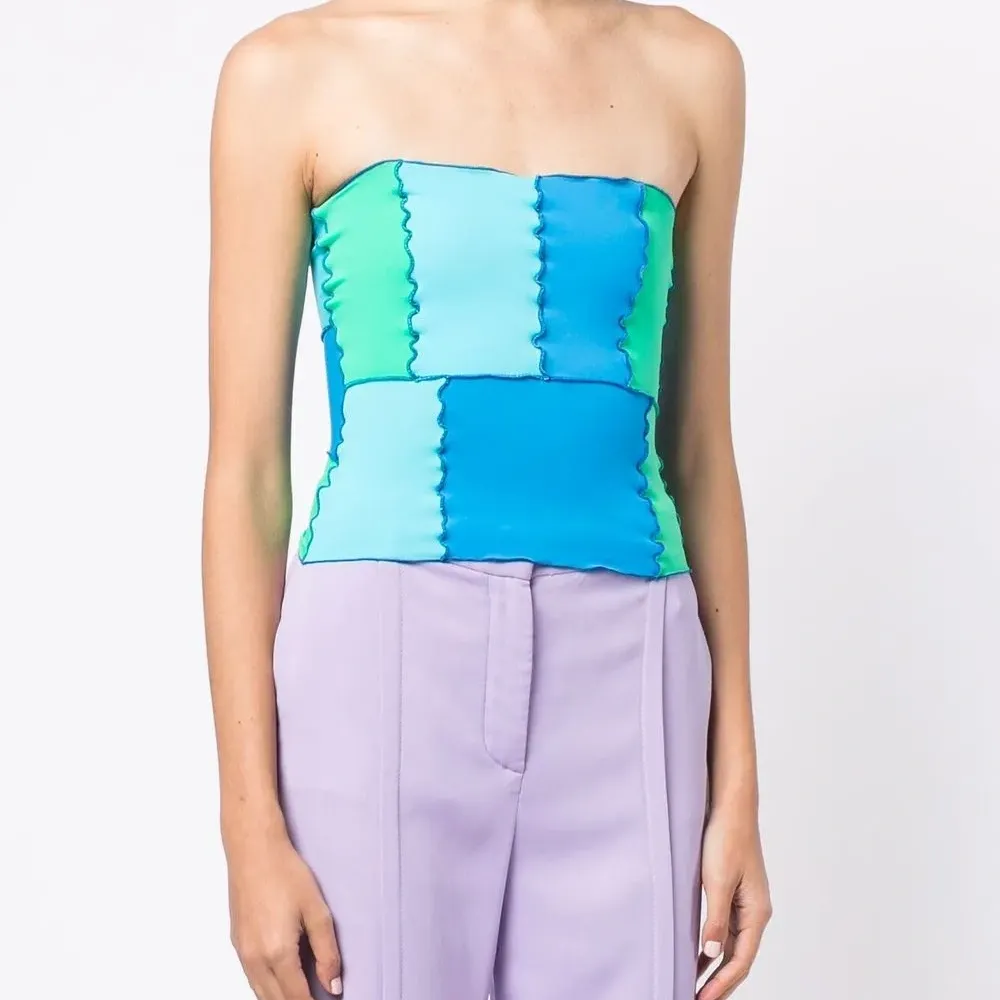 Топ-бандо в стиле колор-блок