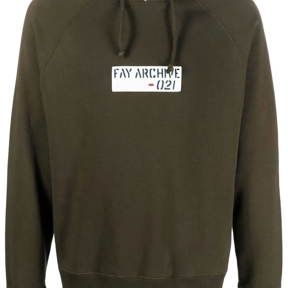 Худи с кулиской и логотипом