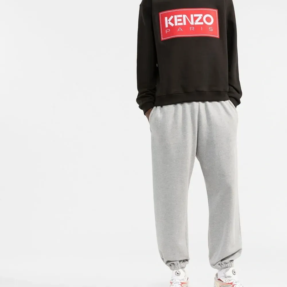 Толстовка с вышитым логотипом