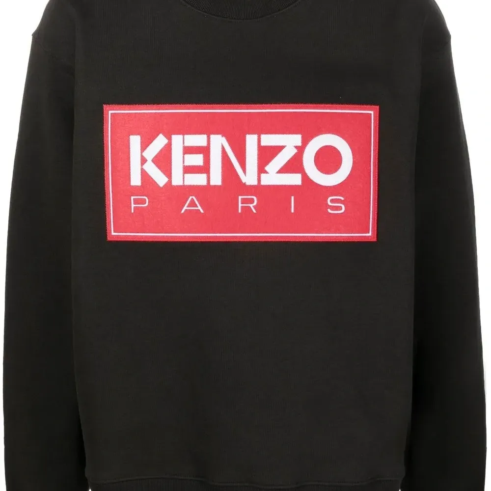 Толстовка с вышитым логотипом