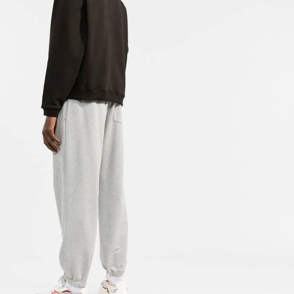 Толстовка с вышитым логотипом