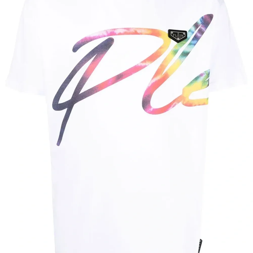 Футболка с логотипом