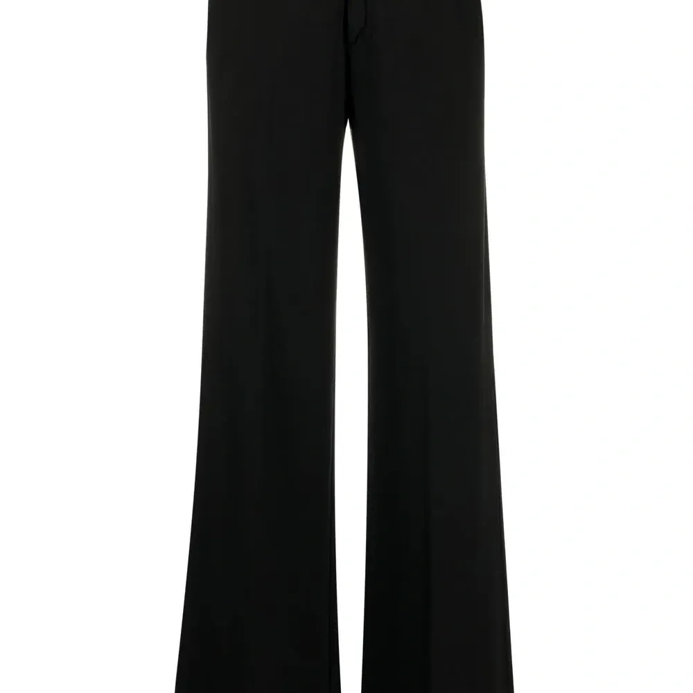 Широкие брюки с завышенной талией