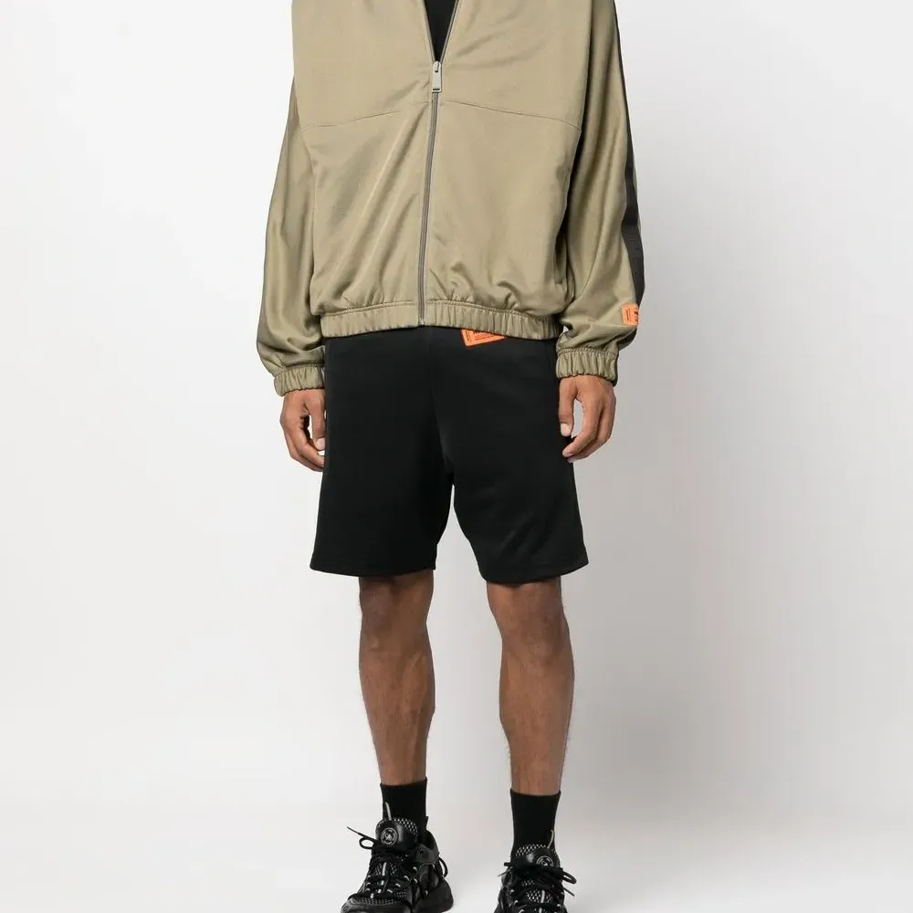 Топ с вышитым логотипом Топ с вышитым логотипом