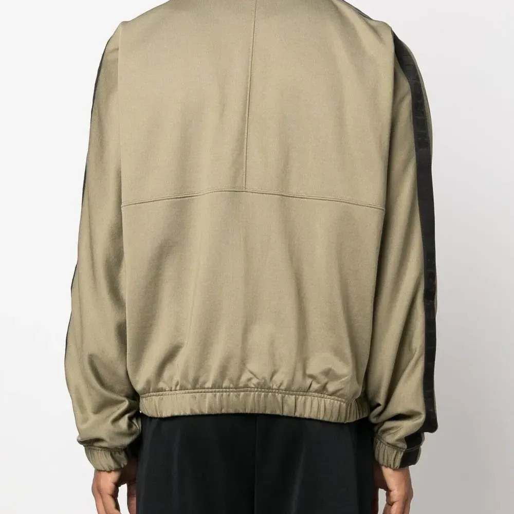 Топ с вышитым логотипом Топ с вышитым логотипом