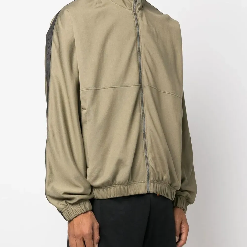 Топ с вышитым логотипом Топ с вышитым логотипом