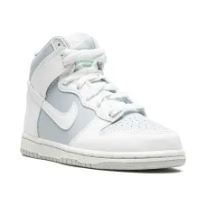 Кроссовки Dunk High