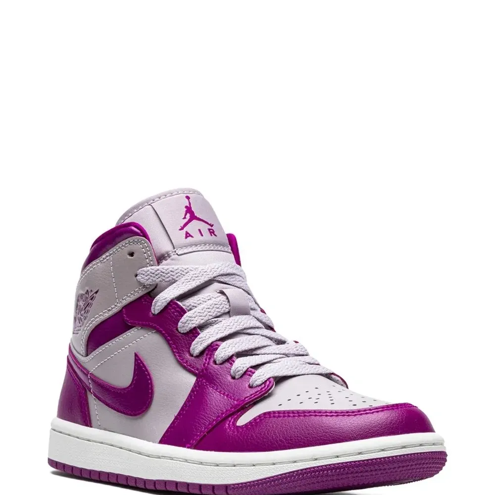 Кроссовки Air Jordan 1 Mid