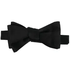 Шелковый галстук-бабочка Шелковый галстук-бабочка