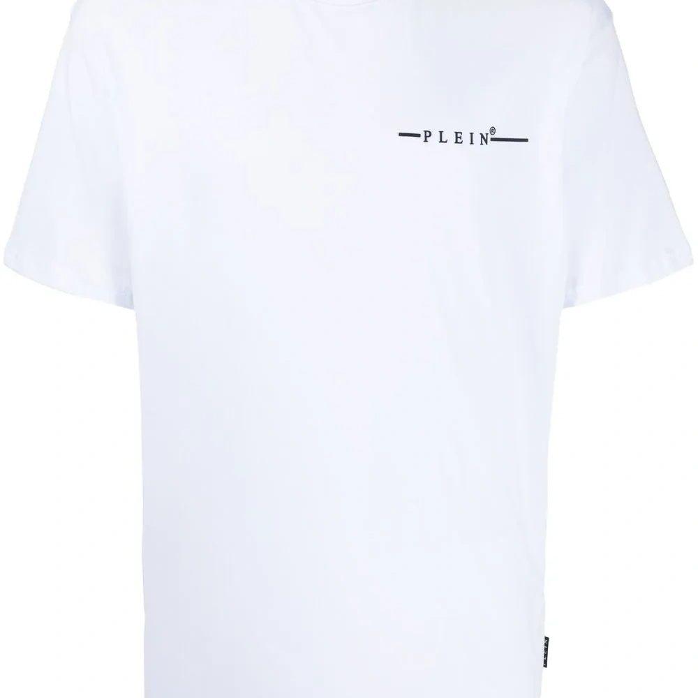 Футболка с логотипом