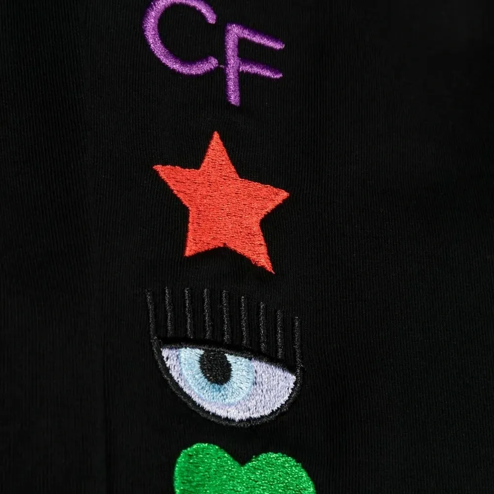 Брюки с вышитым логотипом