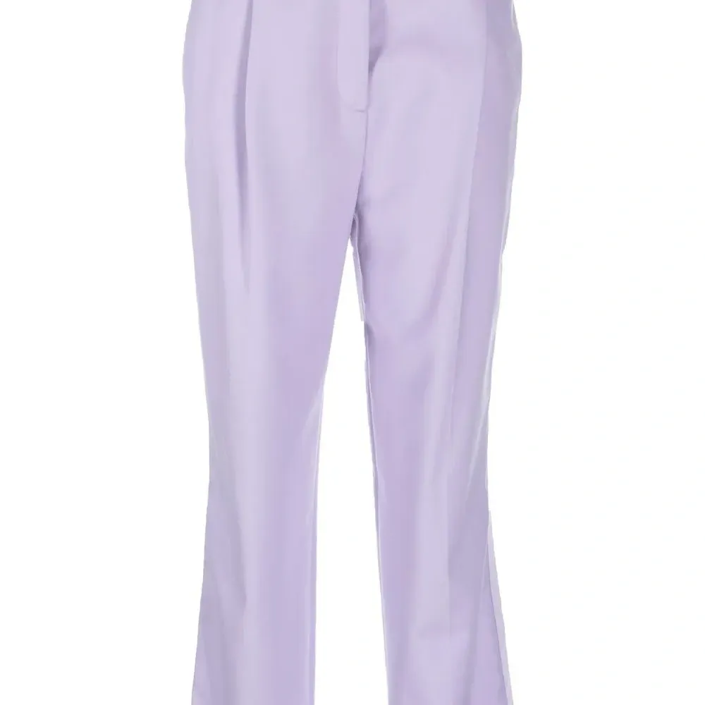 Укороченные брюки с завышенной талией