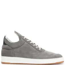 Кроссовки на шнуровке