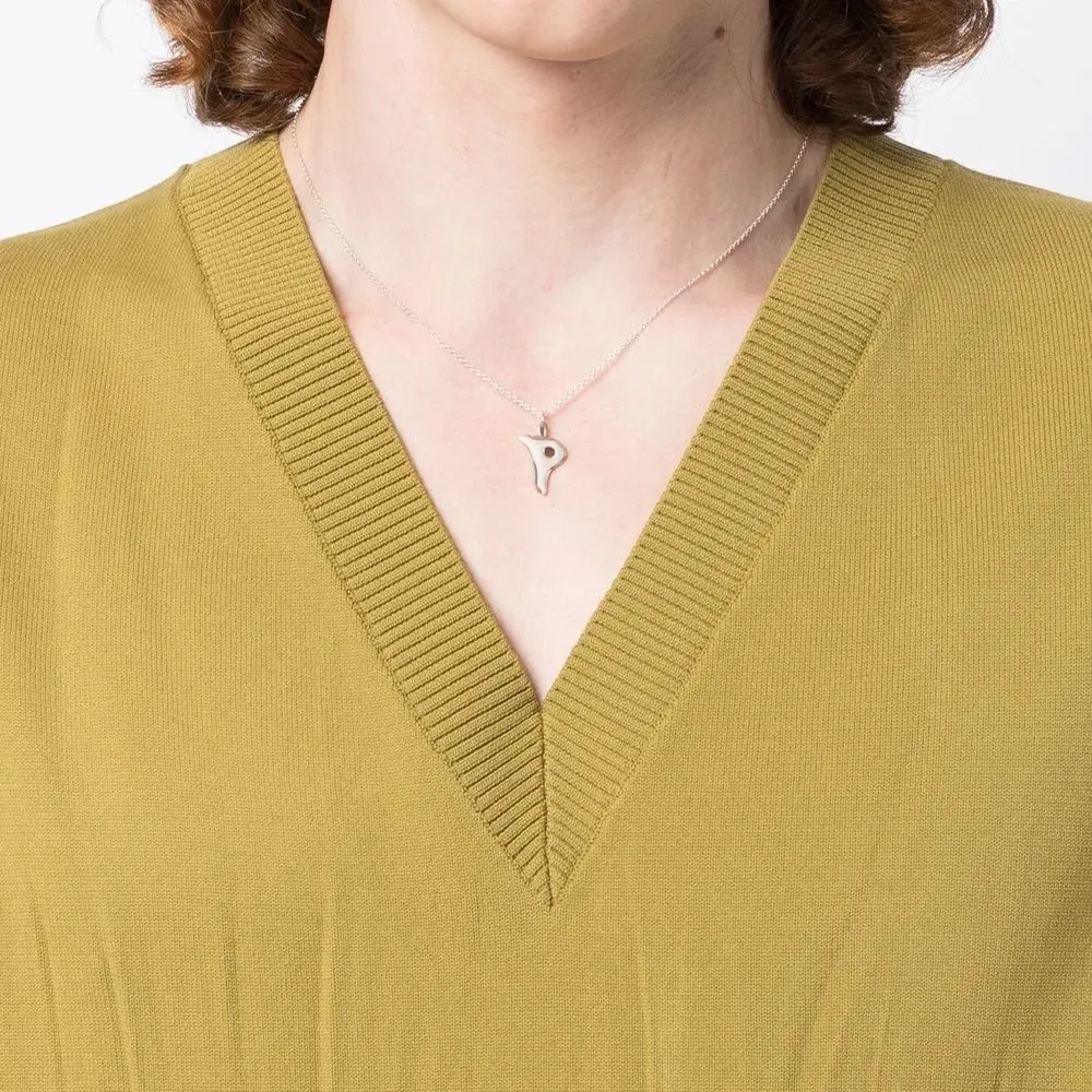 Серебряное колье с подвеской P