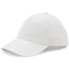 Кепка с нашивкой-логотипом