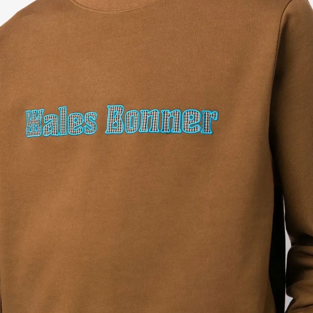 Толстовка с вышитым логотипом