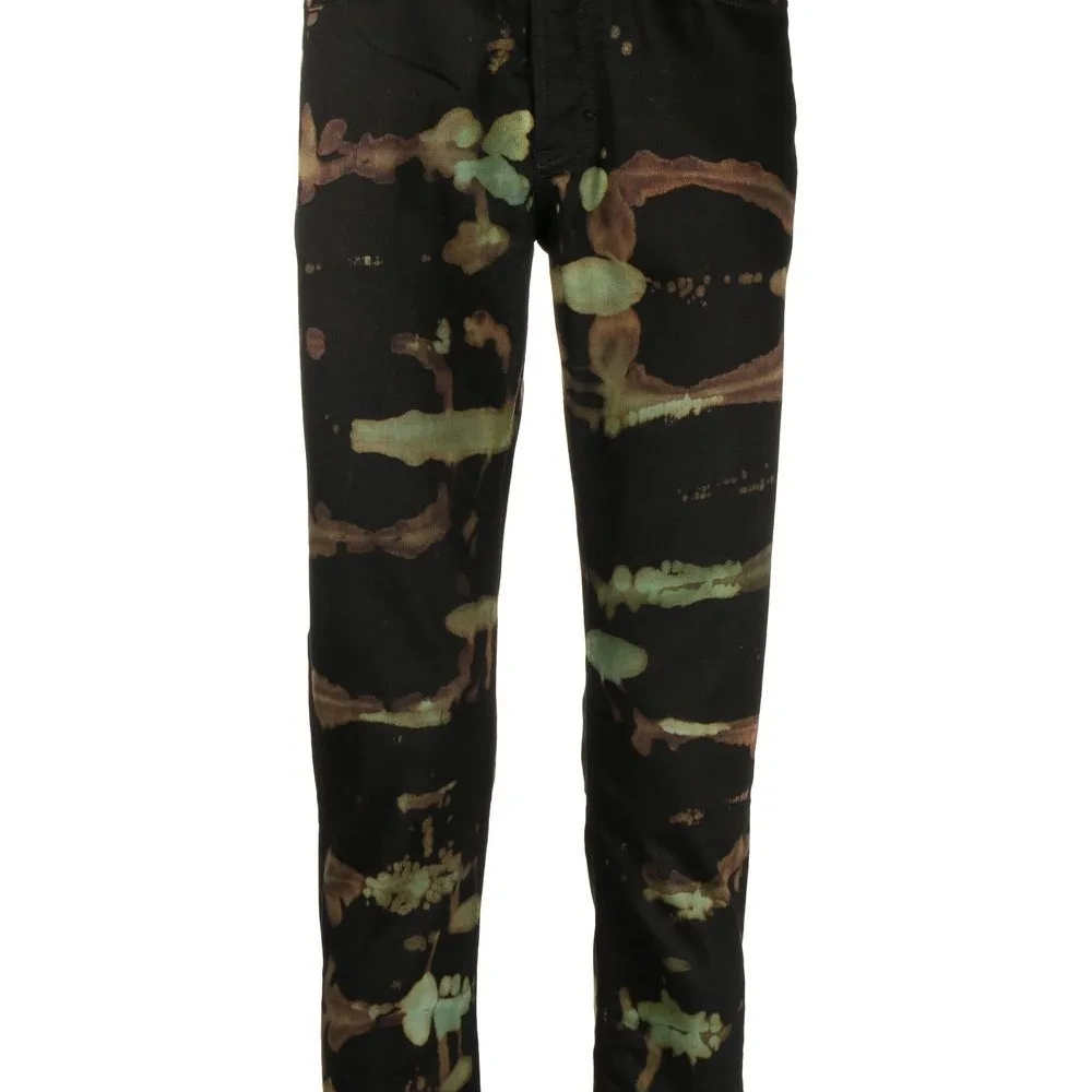 Прямые джинсы с абстрактным принтом