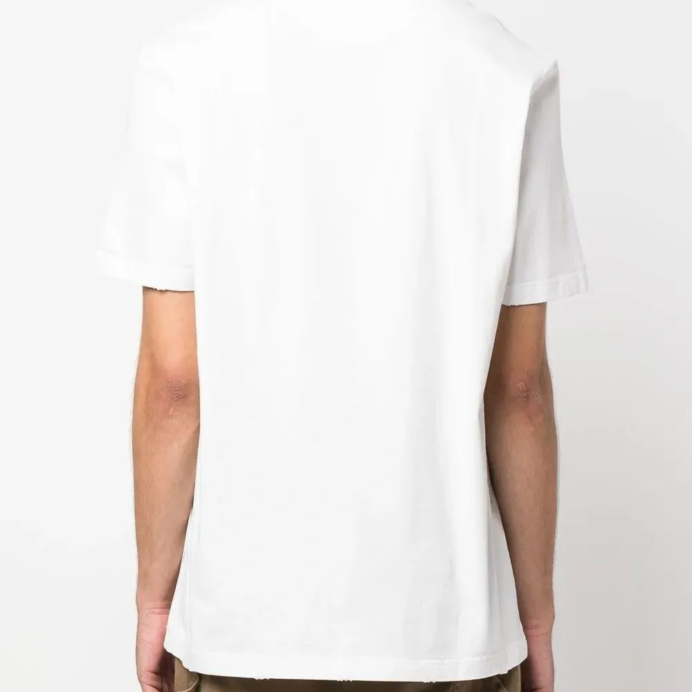 Футболка с вышитым логотипом