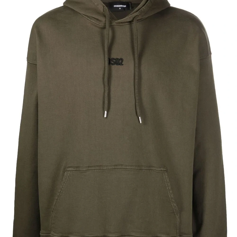 Худи с вышитым логотипом