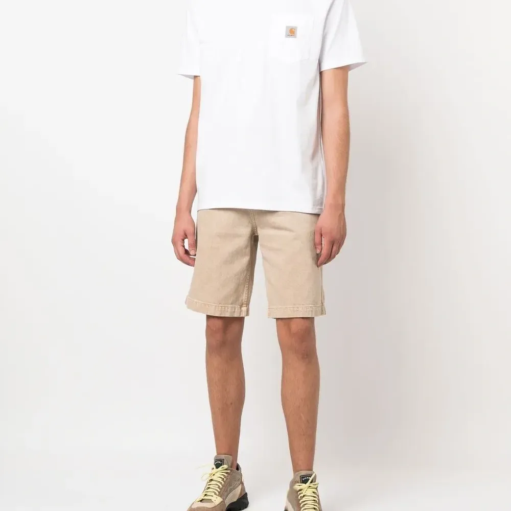 Футболка с нашивкой-логотипом