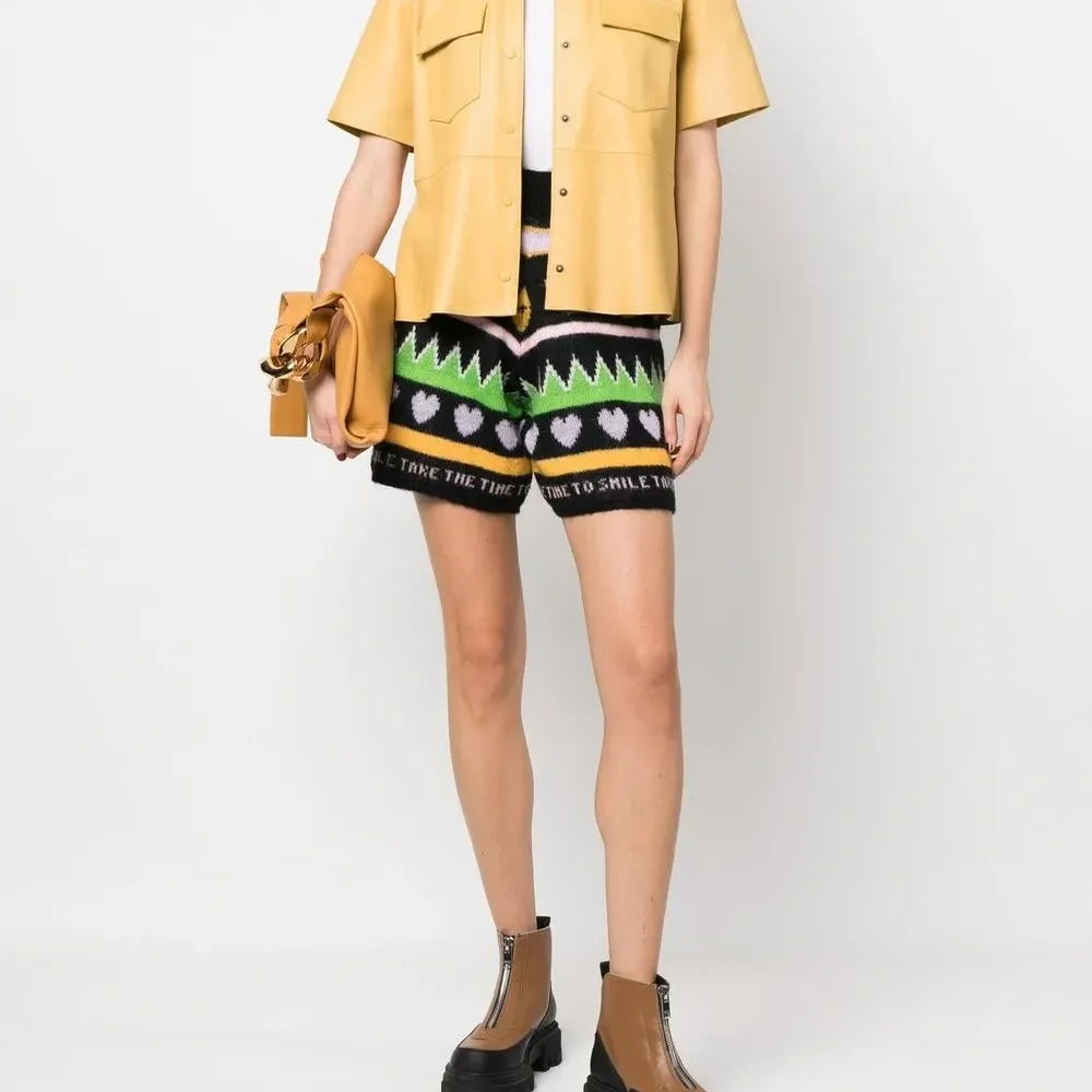 Трикотажные шорты с графичным принтом