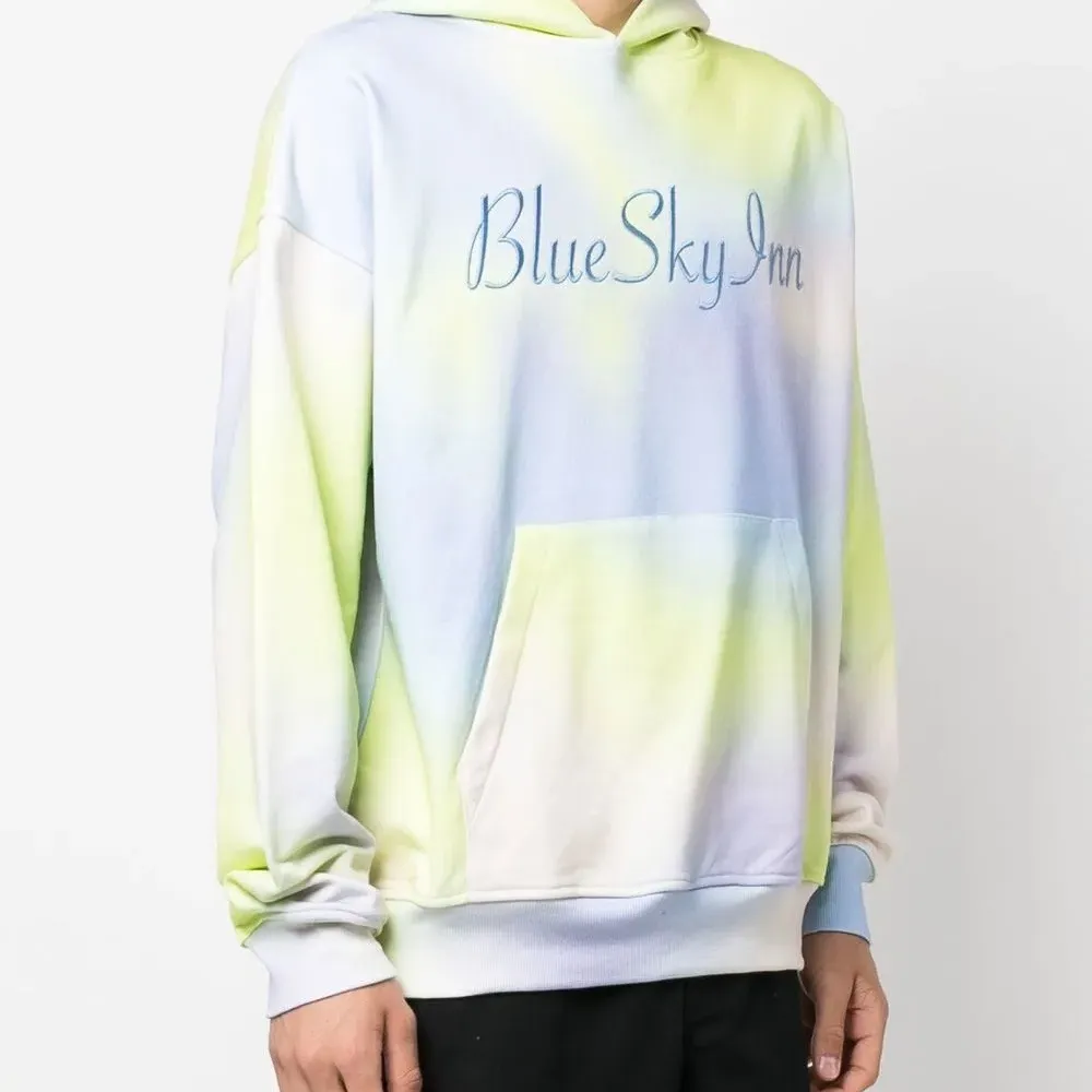 Худи с вышитым логотипом