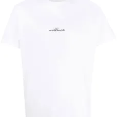 Футболка с логотипом