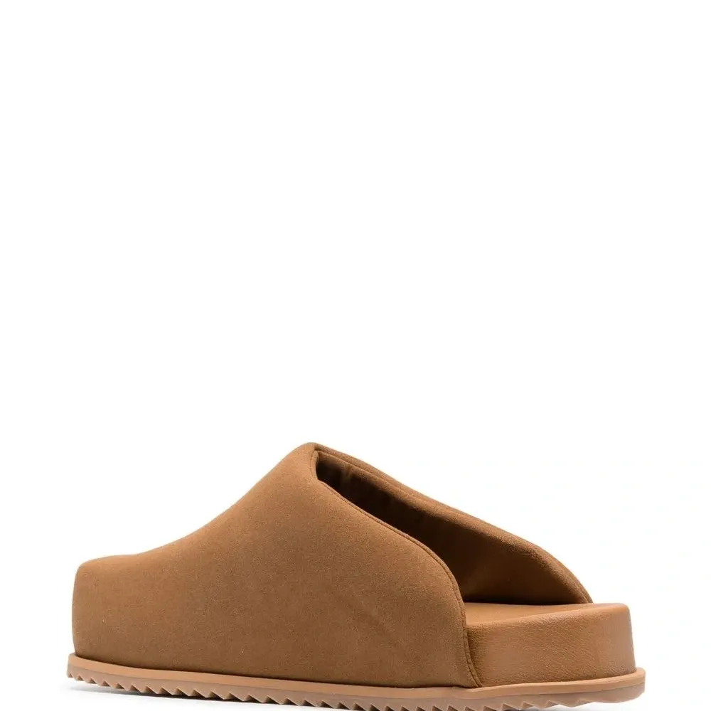 Сандалии с квадратным носком