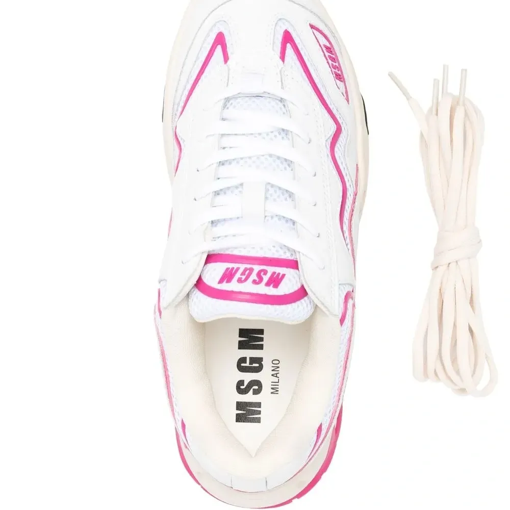 Кроссовки со вставками