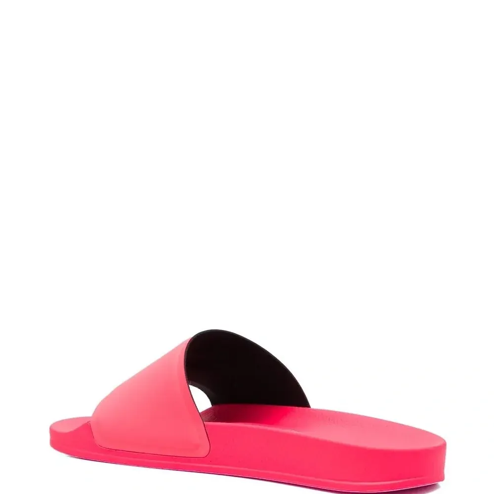 Шлепанцы с логотипом