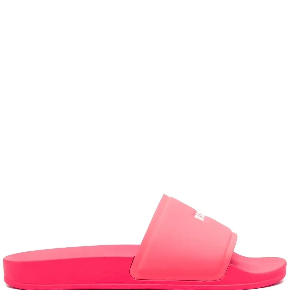 Шлепанцы с логотипом