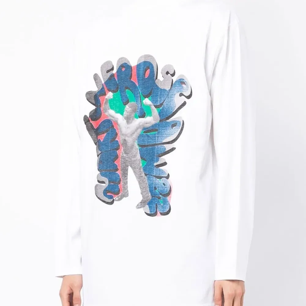 Футболка с длинными рукавами и принтом