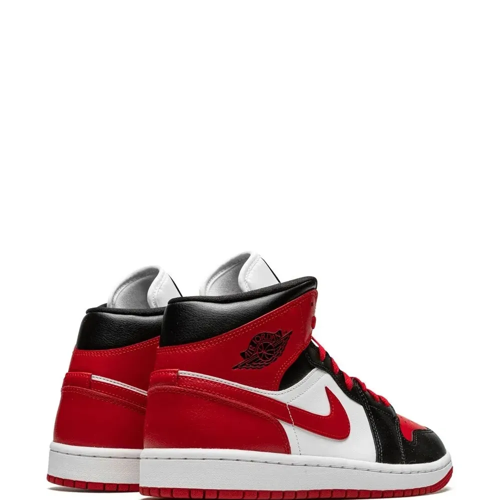 Кроссовки Air Jordan 1 Mid Alternate Bred Toe Кроссовки Air Jordan 1 Mid Alternate Bred Toe
