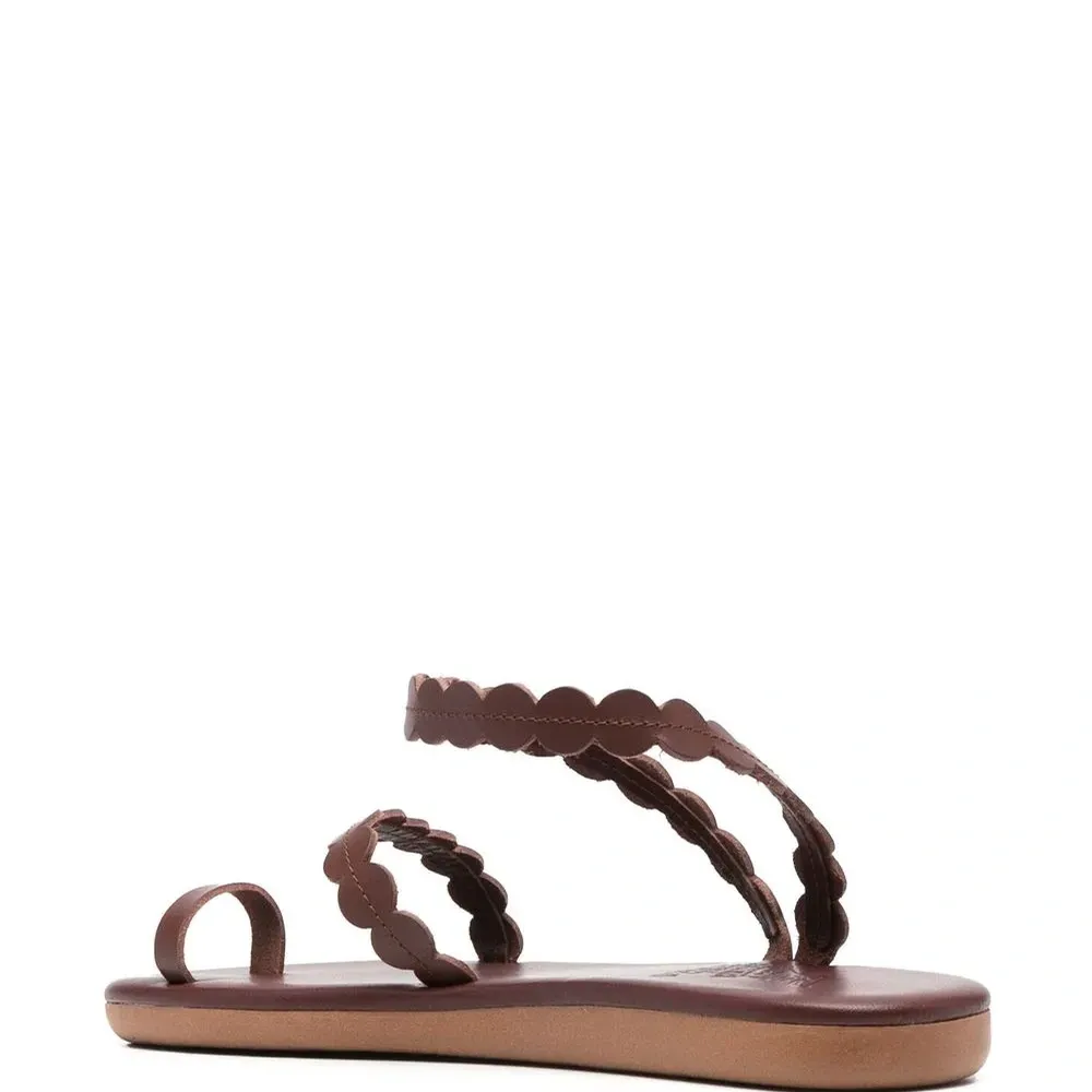 Сандалии с ремешками Сандалии с ремешками