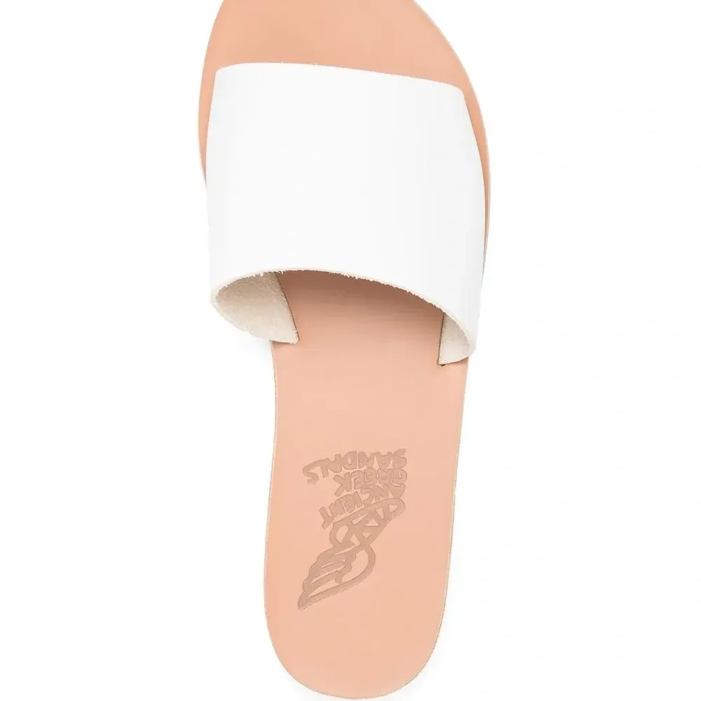 Сандалии с открытым носком Сандалии с открытым носком