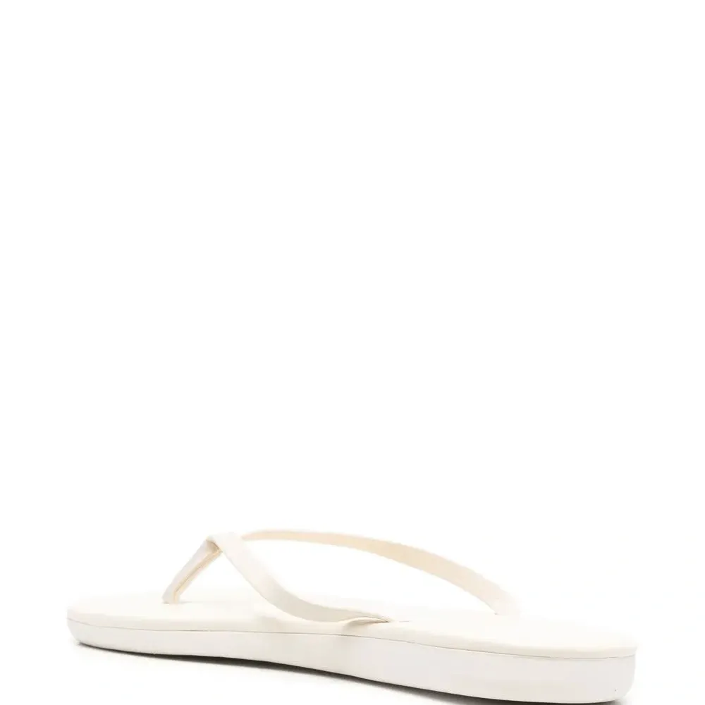 Однотонные шлепанцы