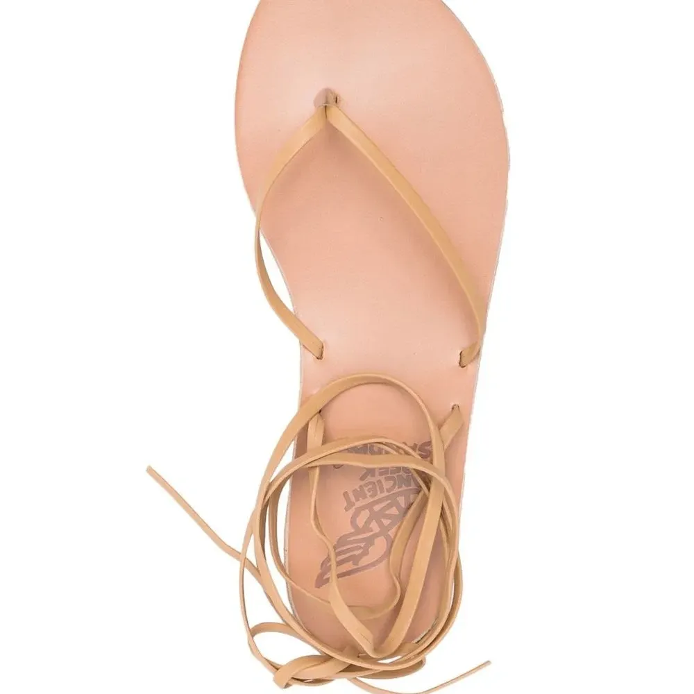 Сандалии с завязками на щиколотке