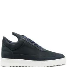 Кроссовки на шнуровке