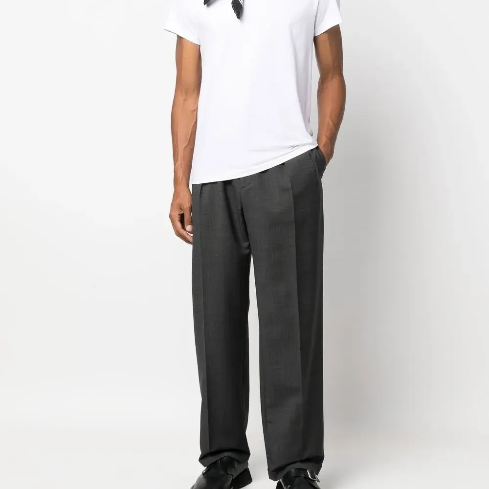 Футболка с круглым вырезом