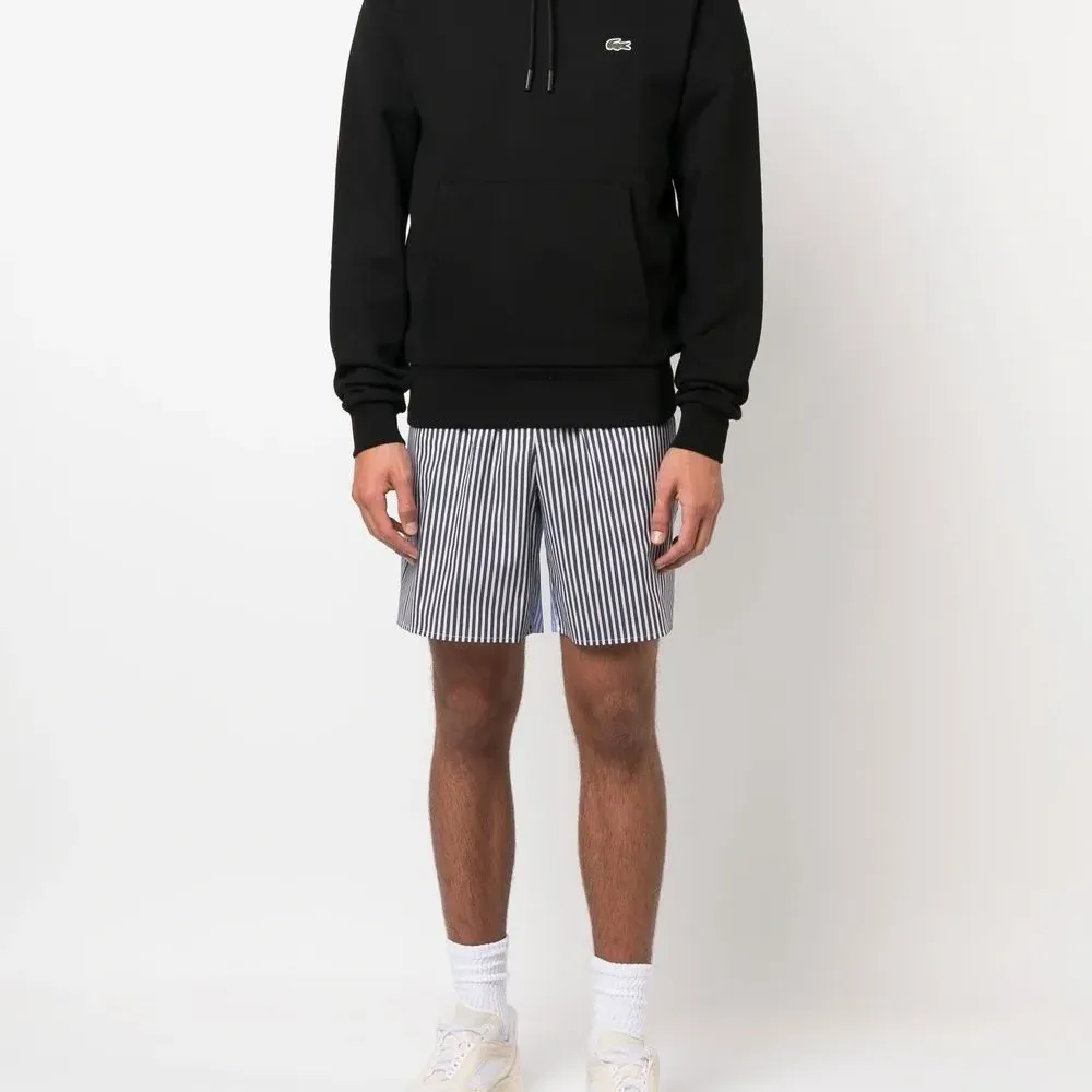 Худи с нашивкой-логотипом