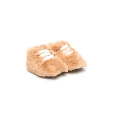 Кроссовки с подкладкой из искусственного меха