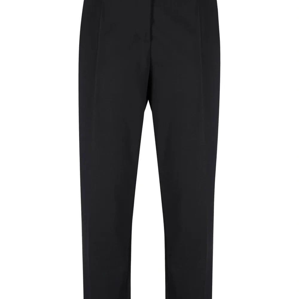 Строгие брюки со складками