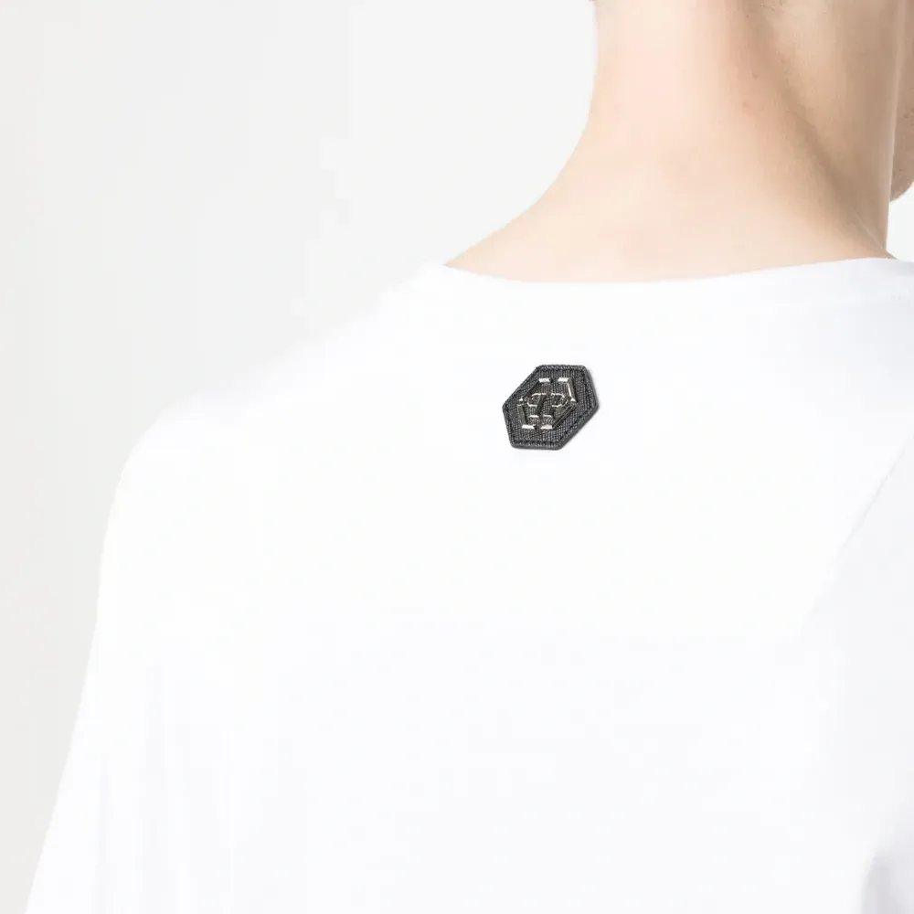 Футболка с логотипом