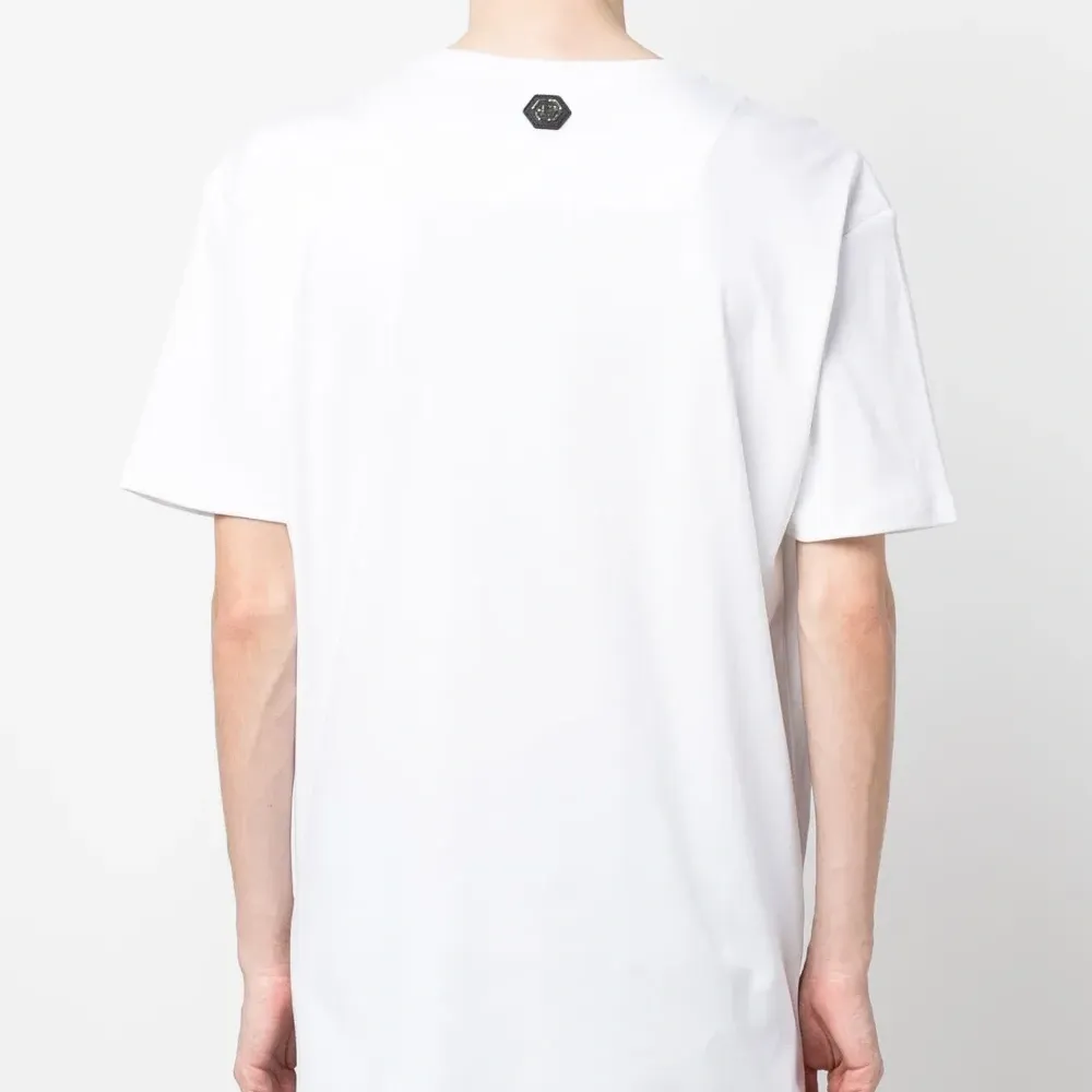 Футболка с логотипом